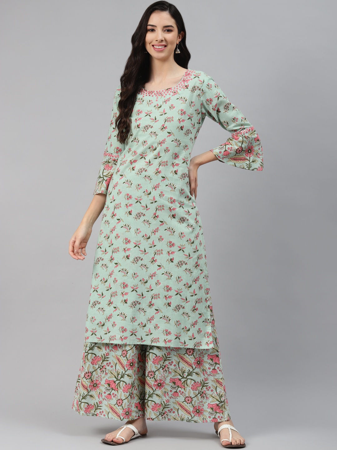 

Silai Bunai Women Green Floral Printed Regular Mirror Work Pure Cotton Kurta with Palazzos