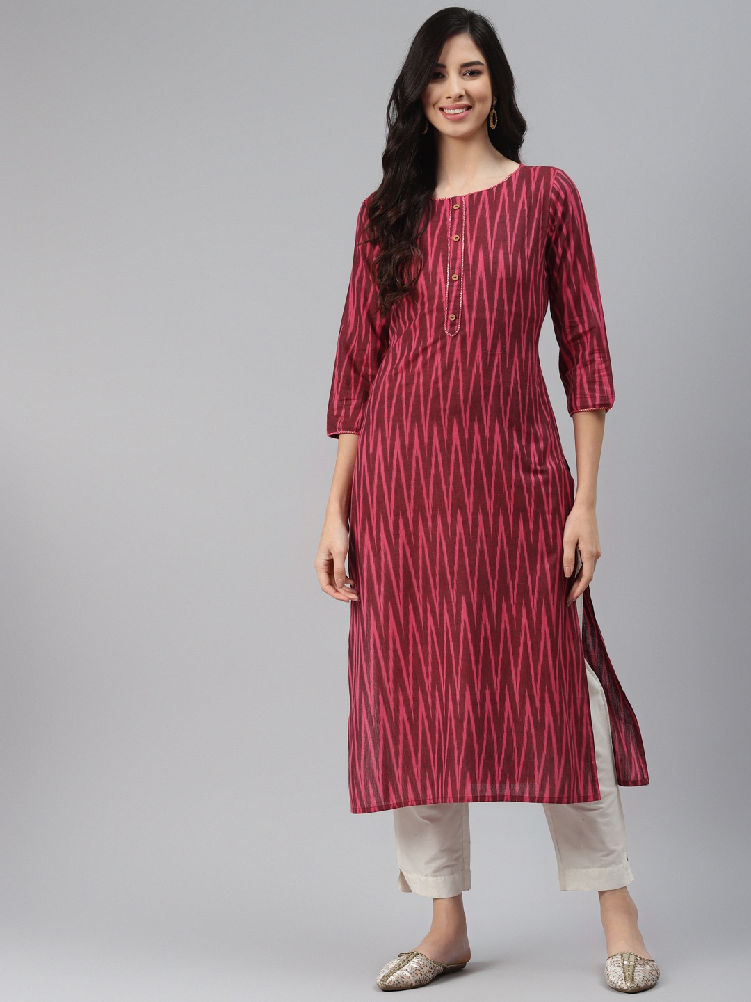 

Silai Bunai Women Red & Maroon Kurta