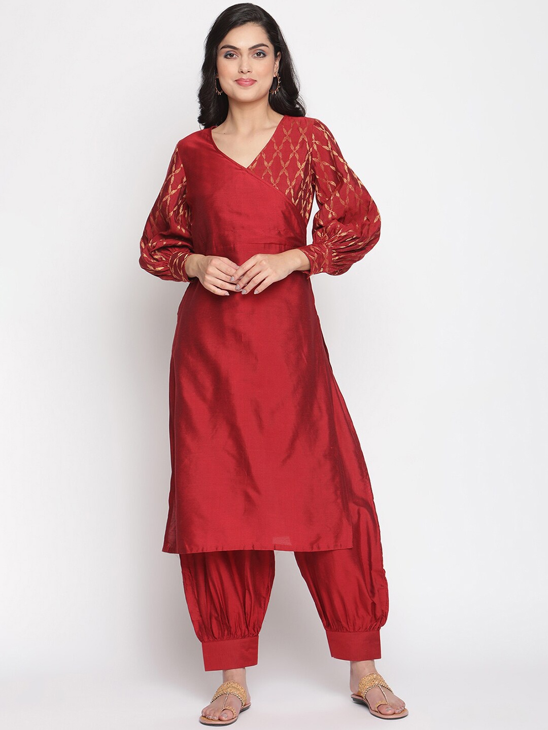 

Abhishti Women Red Layered Kurta with Trousers