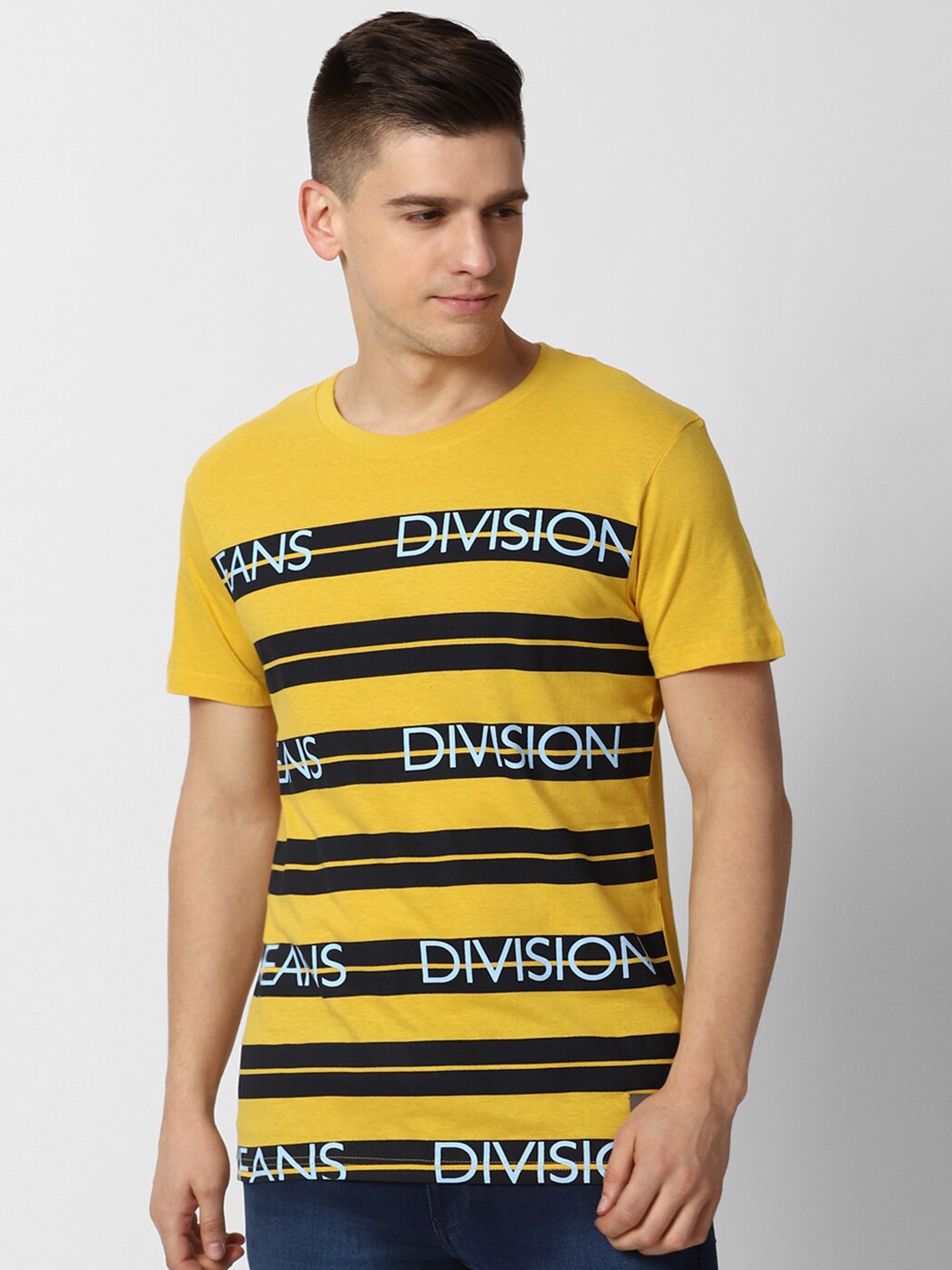 

Peter England Casuals Men Yellow Striped Pockets T-shirt