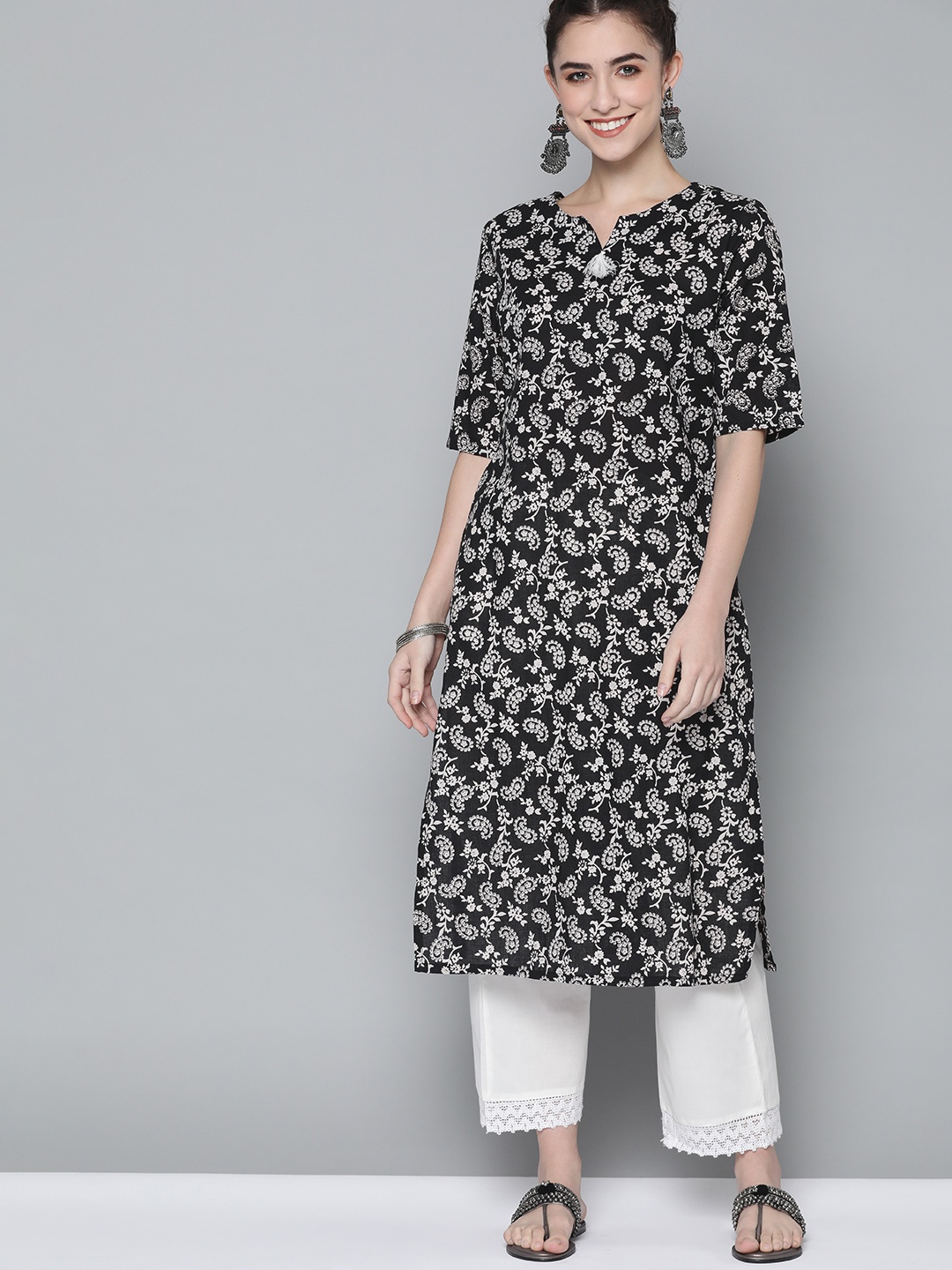 

HERE&NOW Women Black & White Paisley Printed Kurta