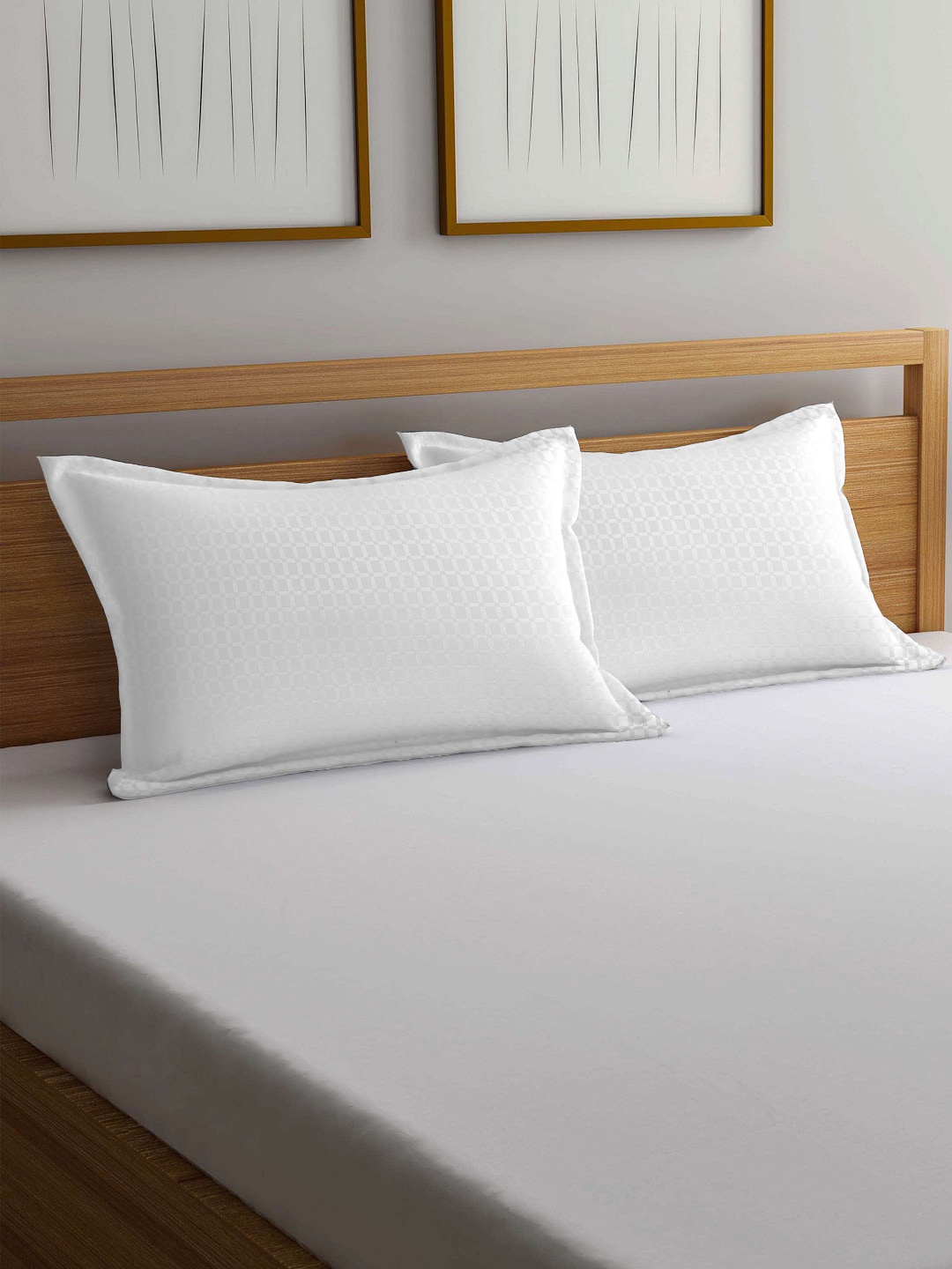 

KLOTTHE Set of 2 Micro-Fibre Pillows With White Patterned Pillow Covers