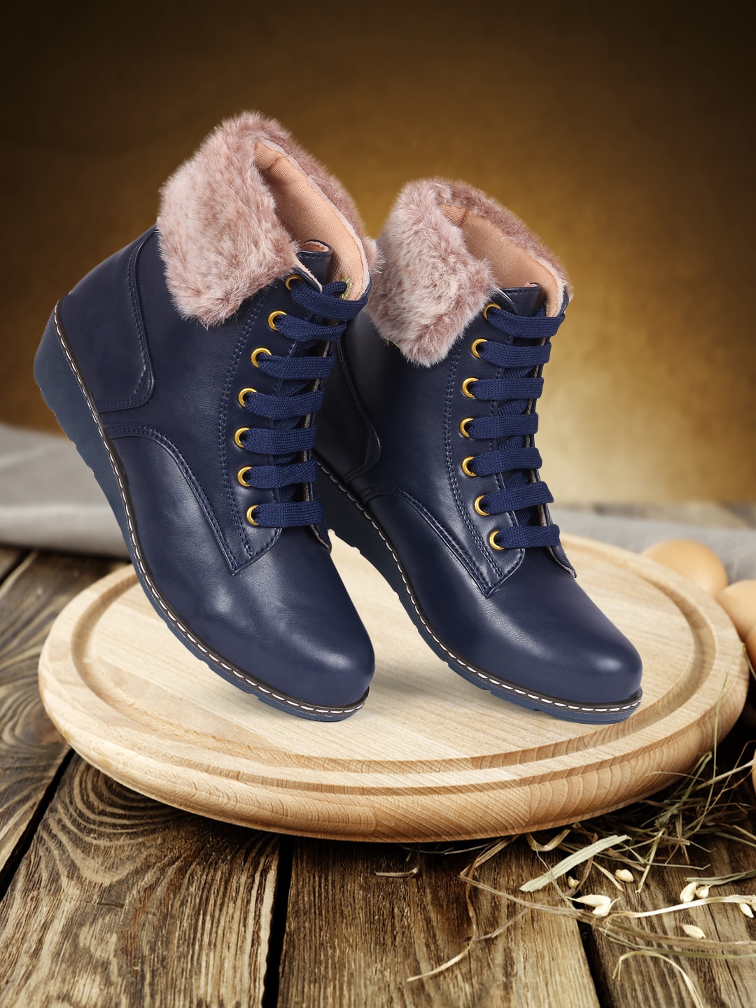 

TWIN TOES Women Blue Comfort Heeled Boots