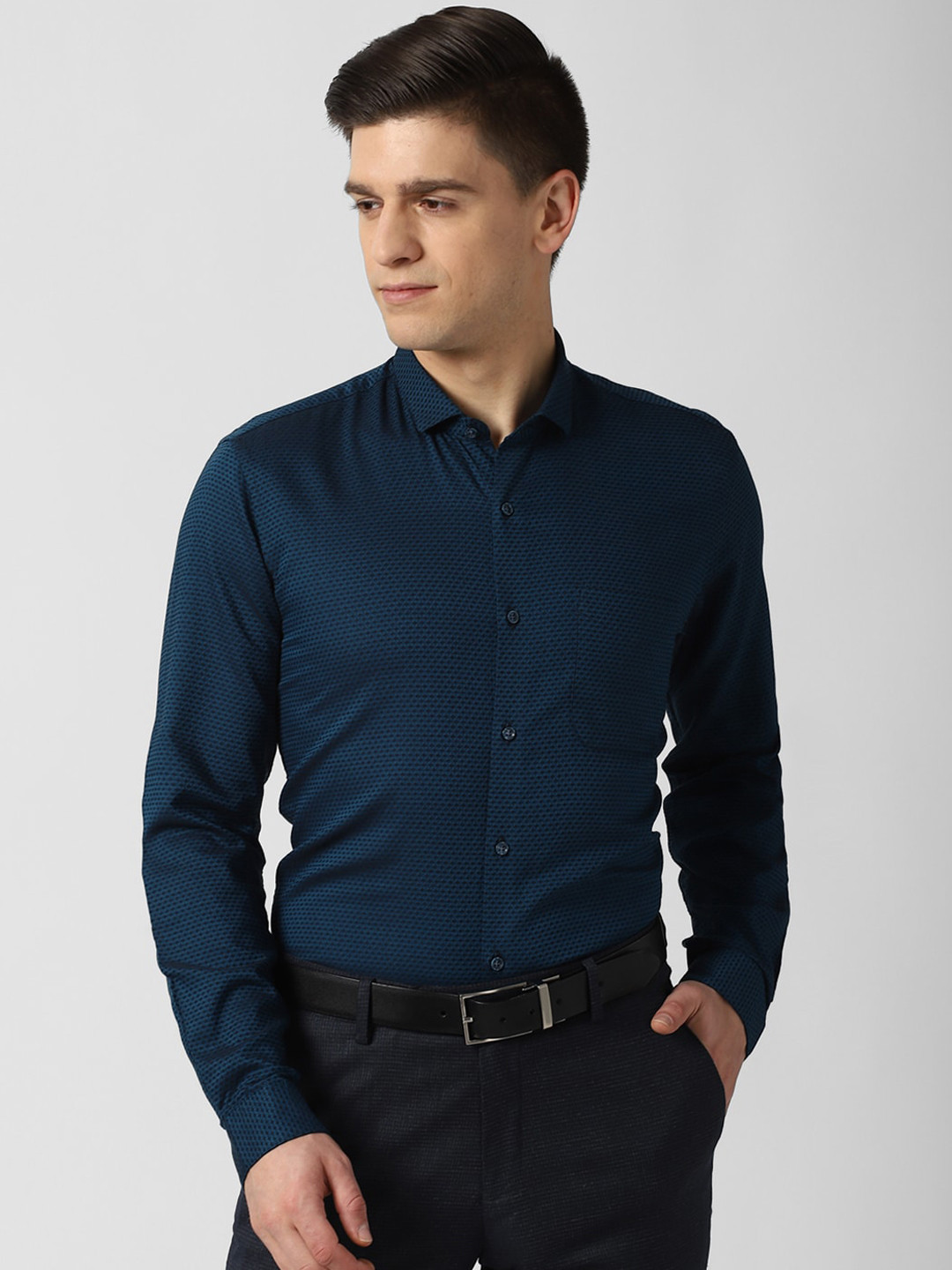 

Peter England Men Navy Blue Opaque Formal Shirt