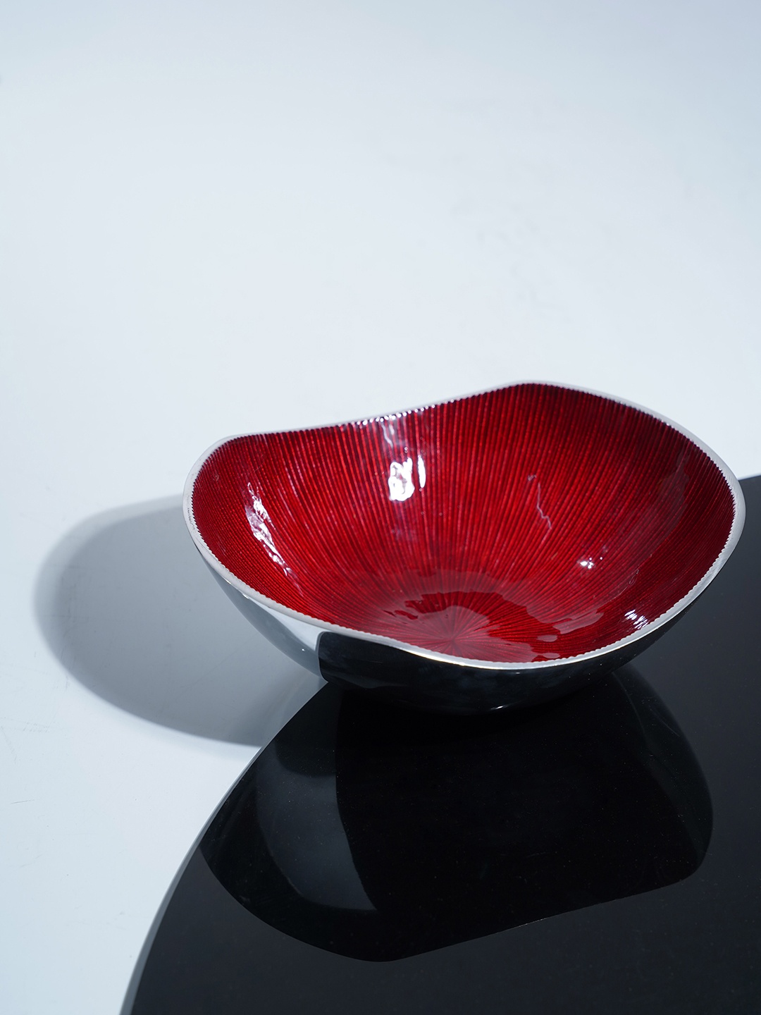 

Folkstorys Unisex Red Solid Serving Bowl