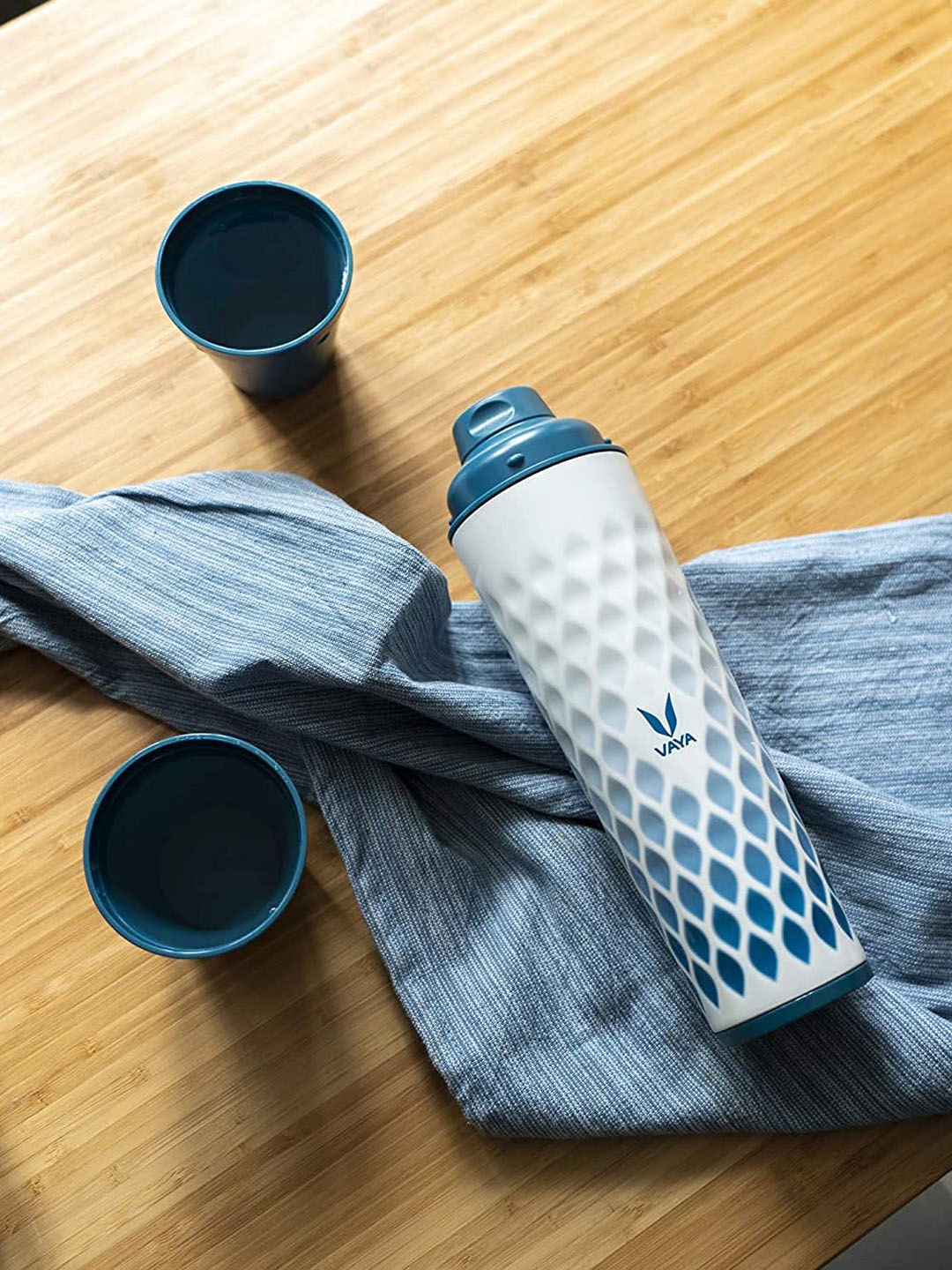

Vaya White & Blue Printed Stainless Steel Water Bottle & 2 Cups