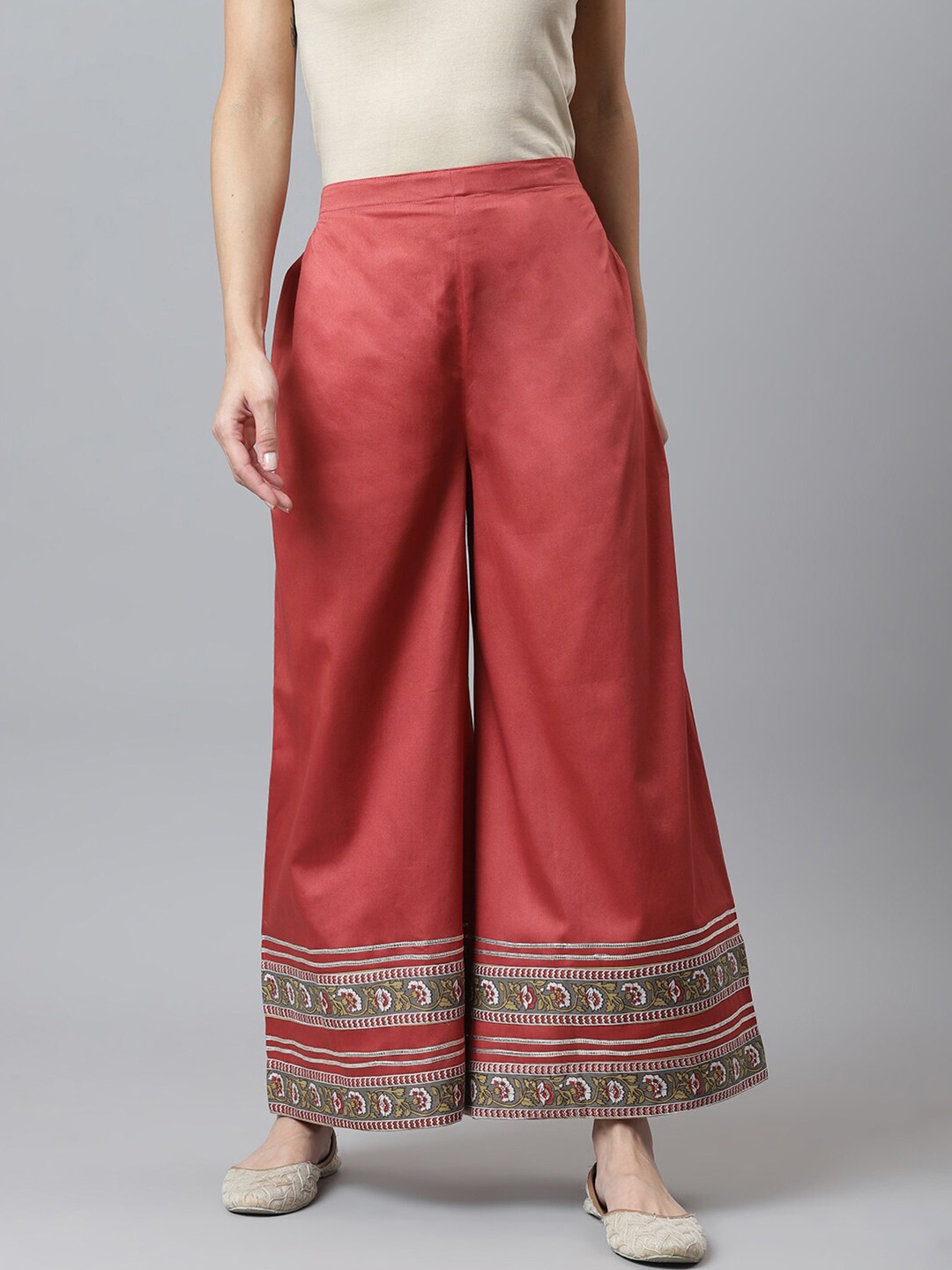 

maaisarah Women Red Ethnic Motifs Printed Pure Cotton Palazzos