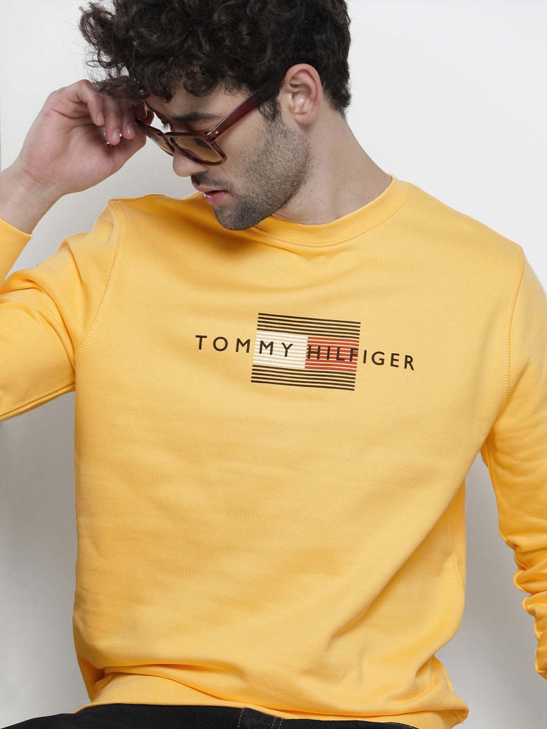 

Tommy Hilfiger Men Yellow Printed Sweatshirt