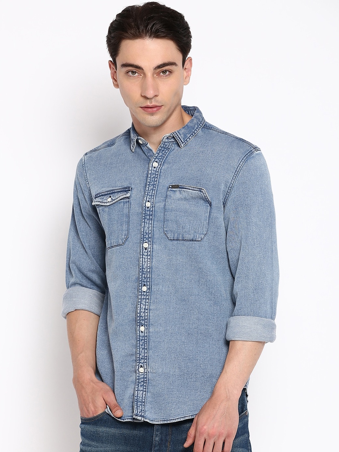 

Wrangler Men Blue Opaque Faded Casual Shirt