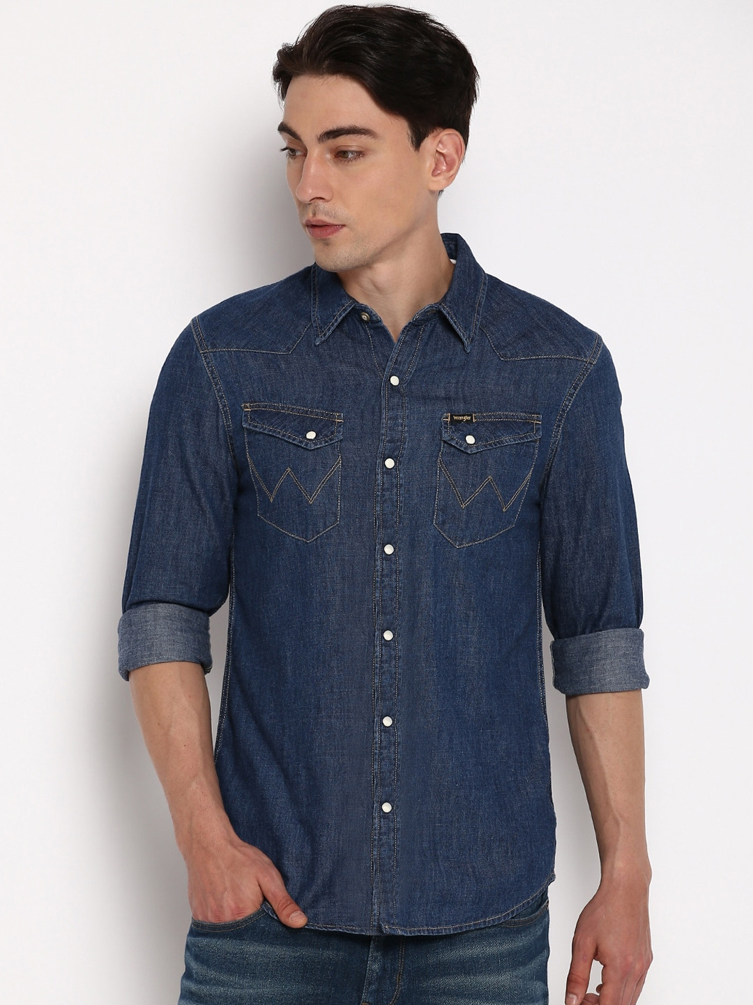 

Wrangler Men Blue Opaque Denim Casual Shirt