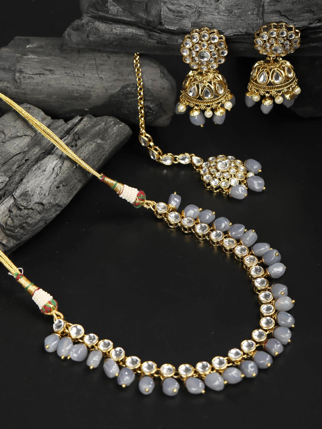 

Priyaasi Gold-Plated Grey & White Kundan-Studded & Pearl Beaded Handcrafted Jewellery Set