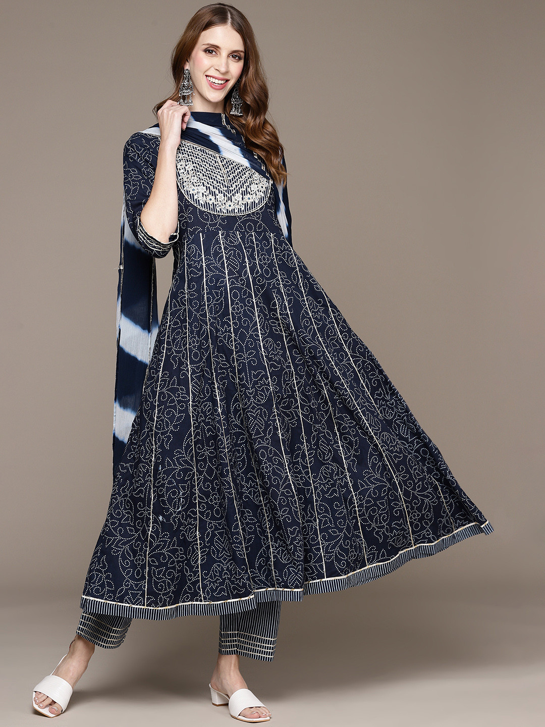 

Ishin Women Navy Blue Floral Embroidered Panelled Pure Cotton Kurta with Trousers & With Dupatta