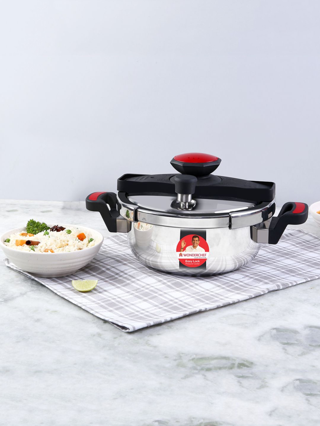 

Wonderchef Easy Lock Induction Base Stainless Steel Pressure Cooker With Outer Lid, 3L, Silver