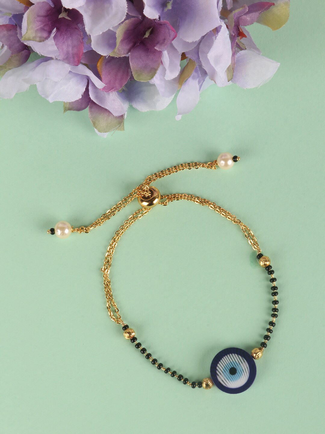 

PENNY JEWELS Women Gold-Toned & Black Gold-Plated Charm Bracelet