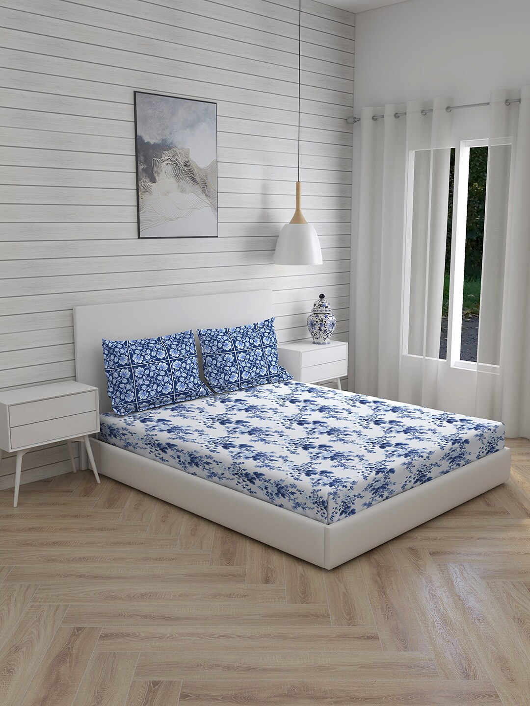 

Boutique Living India White & Blue Floral 144 TC King Bedsheet with 2 Pillow Covers