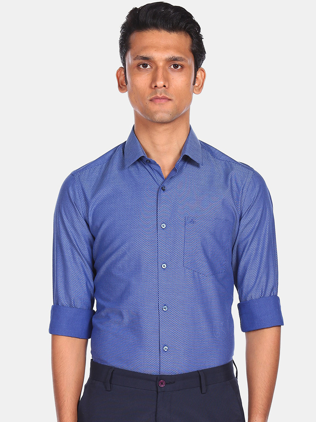 

Arrow Men Blue Slim Fit Opaque Casual Shirt