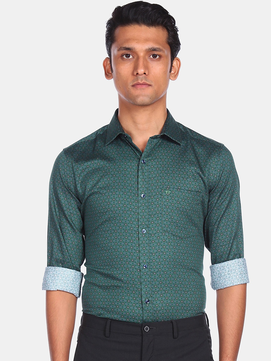 

Arrow Men Green Opaque Printed Casual Shirt
