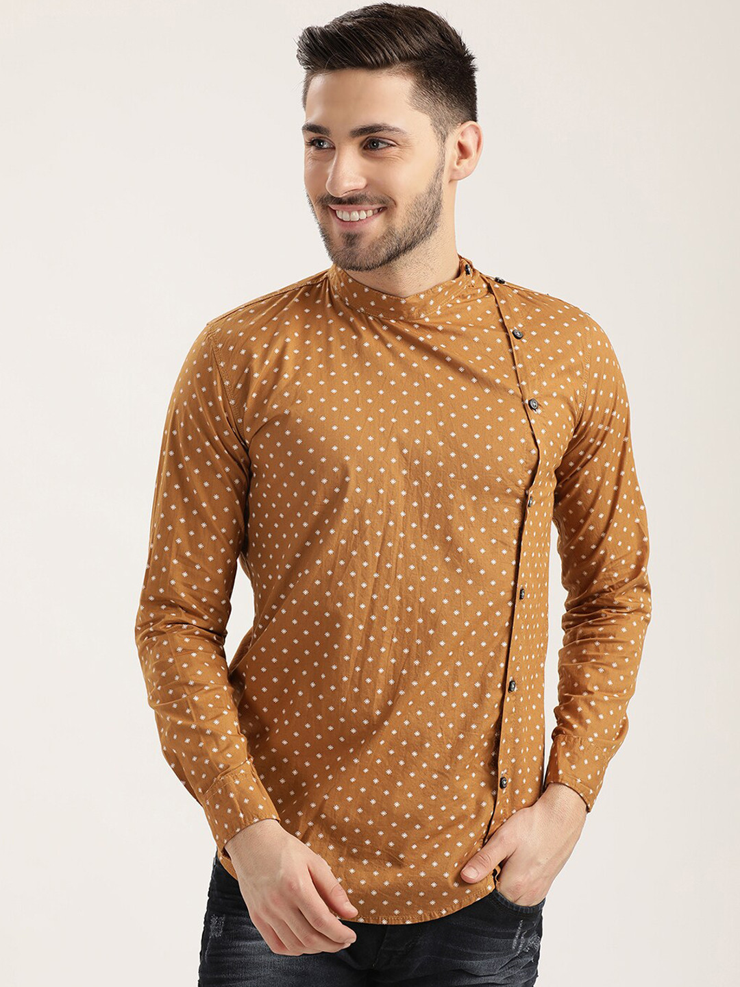 

V2 Value & Variety Men Mustard Yellow Geometric Printed Cotton Kurta