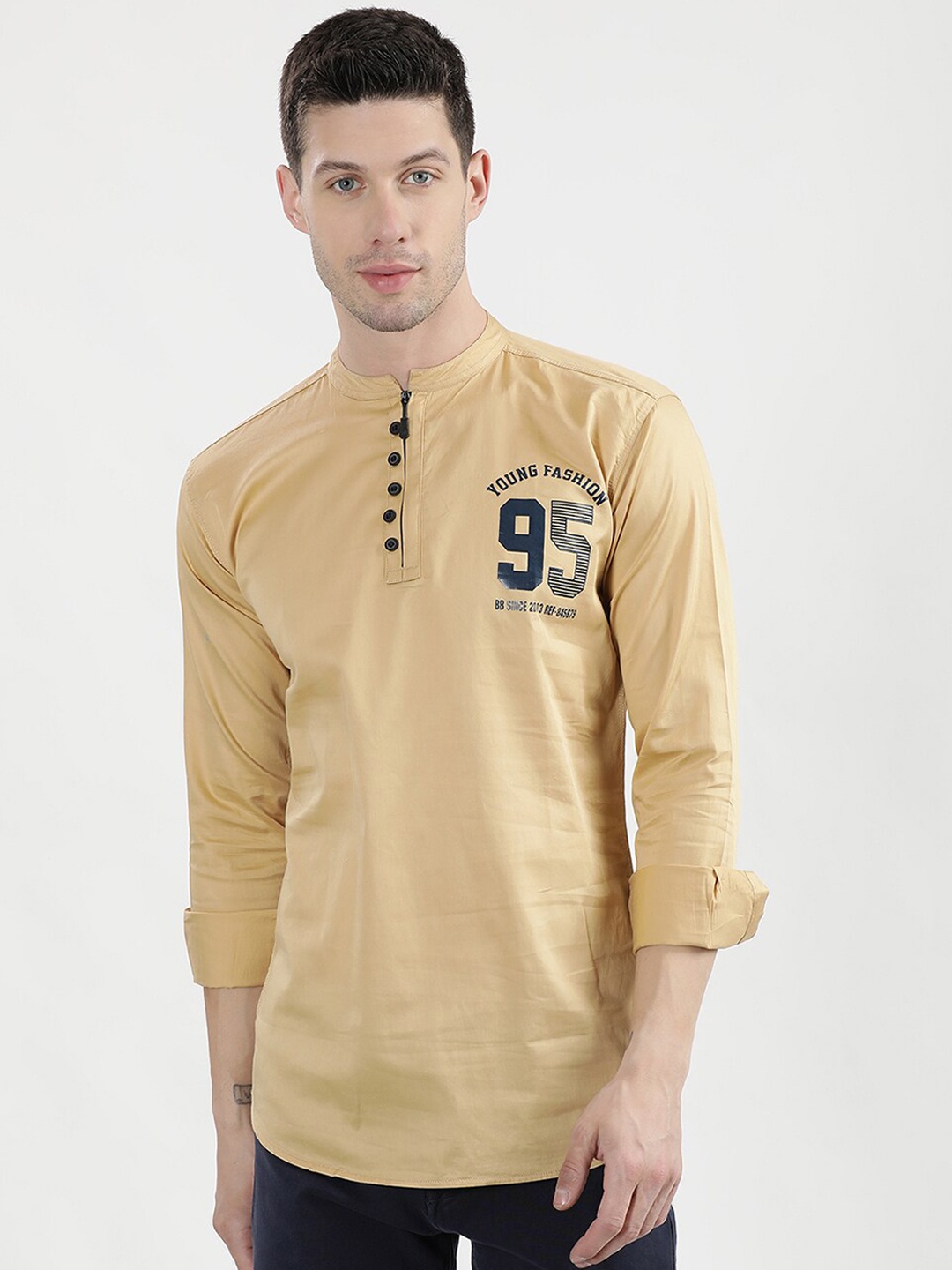 

V2 Value & Variety Men Beige Satin Kurta