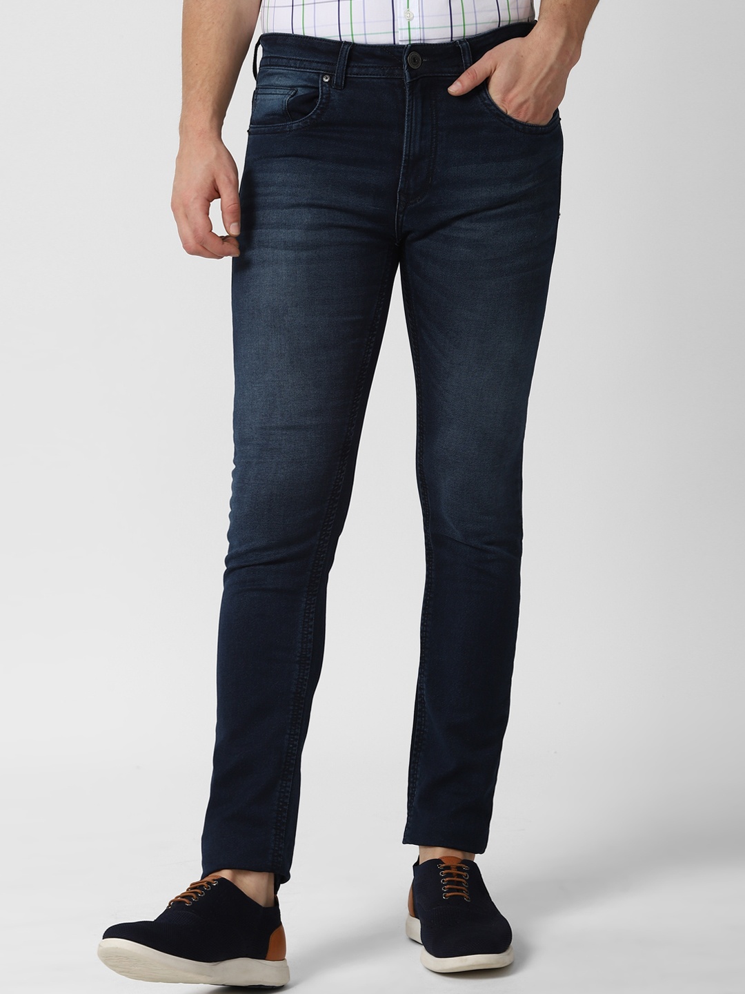 

Peter England Casuals Men Navy Blue Tapered Fit Light Fade Jeans