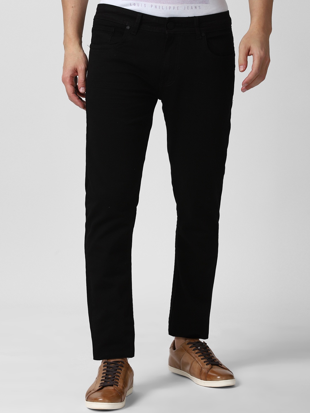 

Peter England Casuals Men Black Tapered Fit Jeans