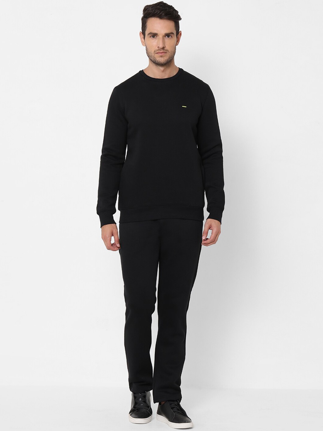 

Sweet Dreams Men Black Solid Tracksuit