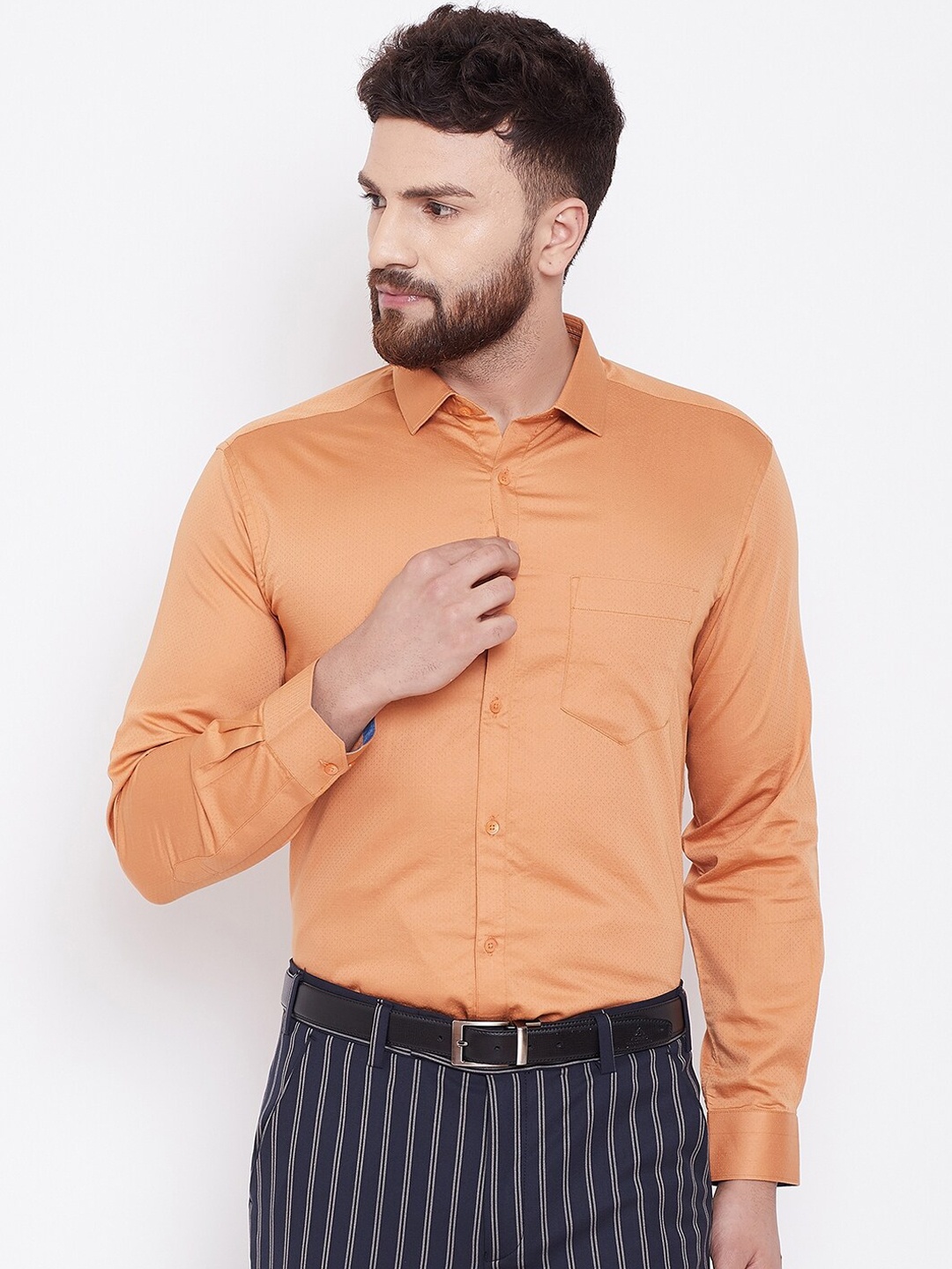 

Canary London Men Peach-Coloured Smart Slim Fit Opaque Casual Cotton Shirt