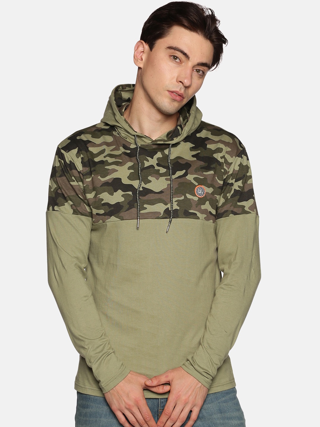 

UrGear Men Olive Green Camouflage Pure Cotton Printed Hooded Sweatshirt