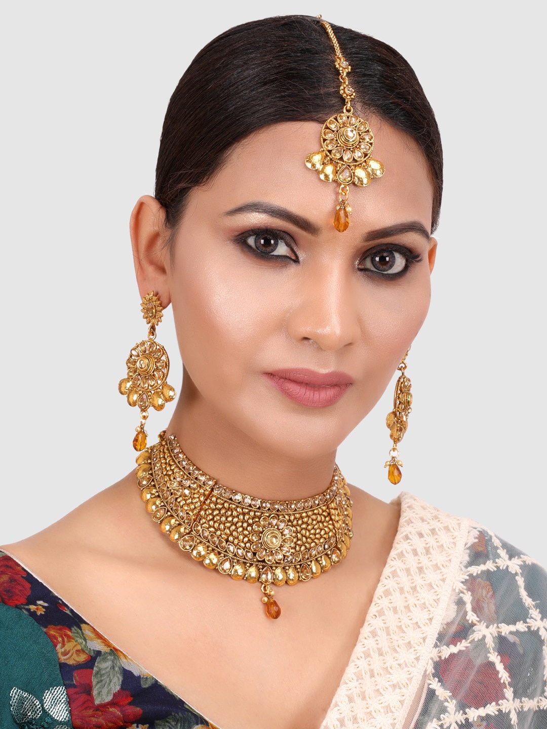 

PENNY JEWELS Gold-Plated & Red Kundan-Studded & Pearl Beaded Jewellery Set