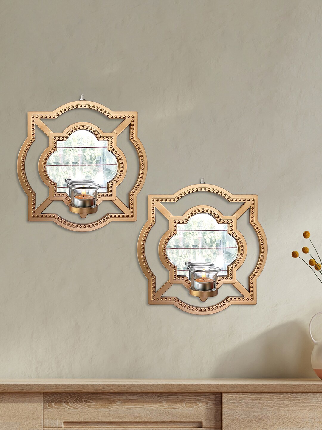 

Art Street Set of 2 Gold-Toned Flower Shape Tea Light Candle Holders