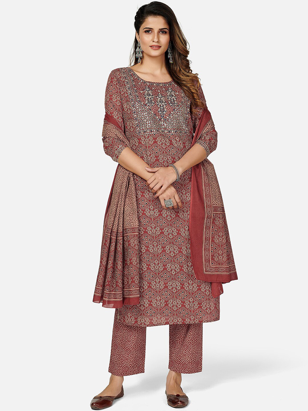 

Vbuyz Women Red Ethnic Motifs Printed Regular Pure Cotton Kurta with Trousers & With Dupatta