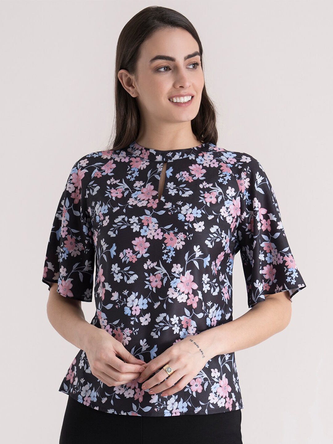 

FableStreet Black & Pink Floral Keyhole Neck Regular Top