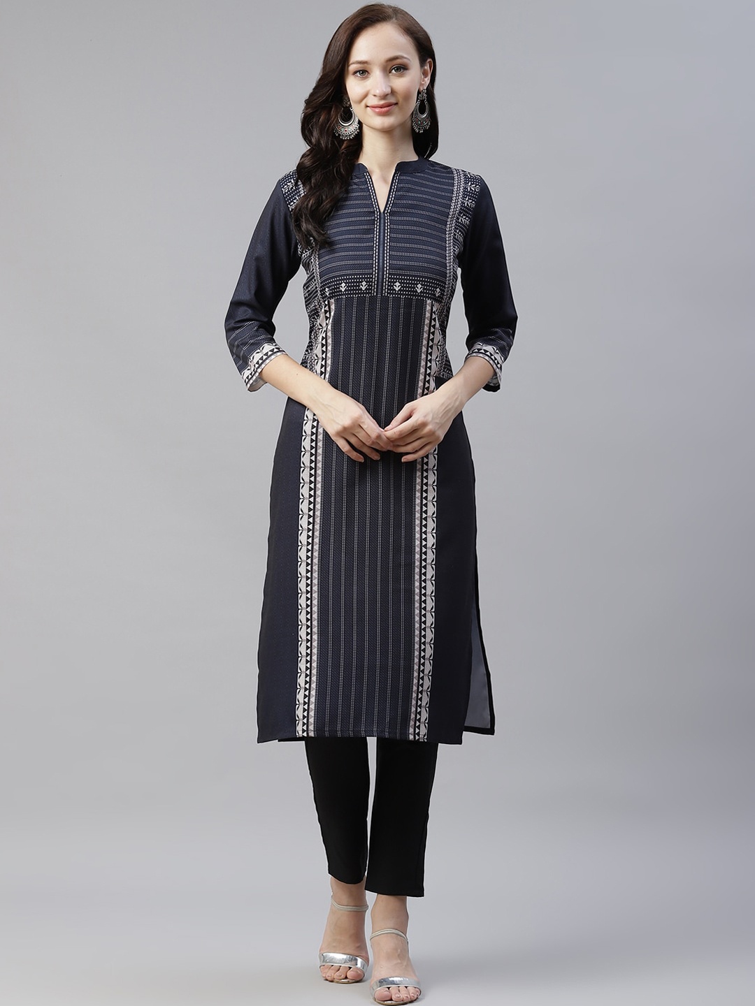 

ZIYAA Women Black & White Striped Thread Work Kurta