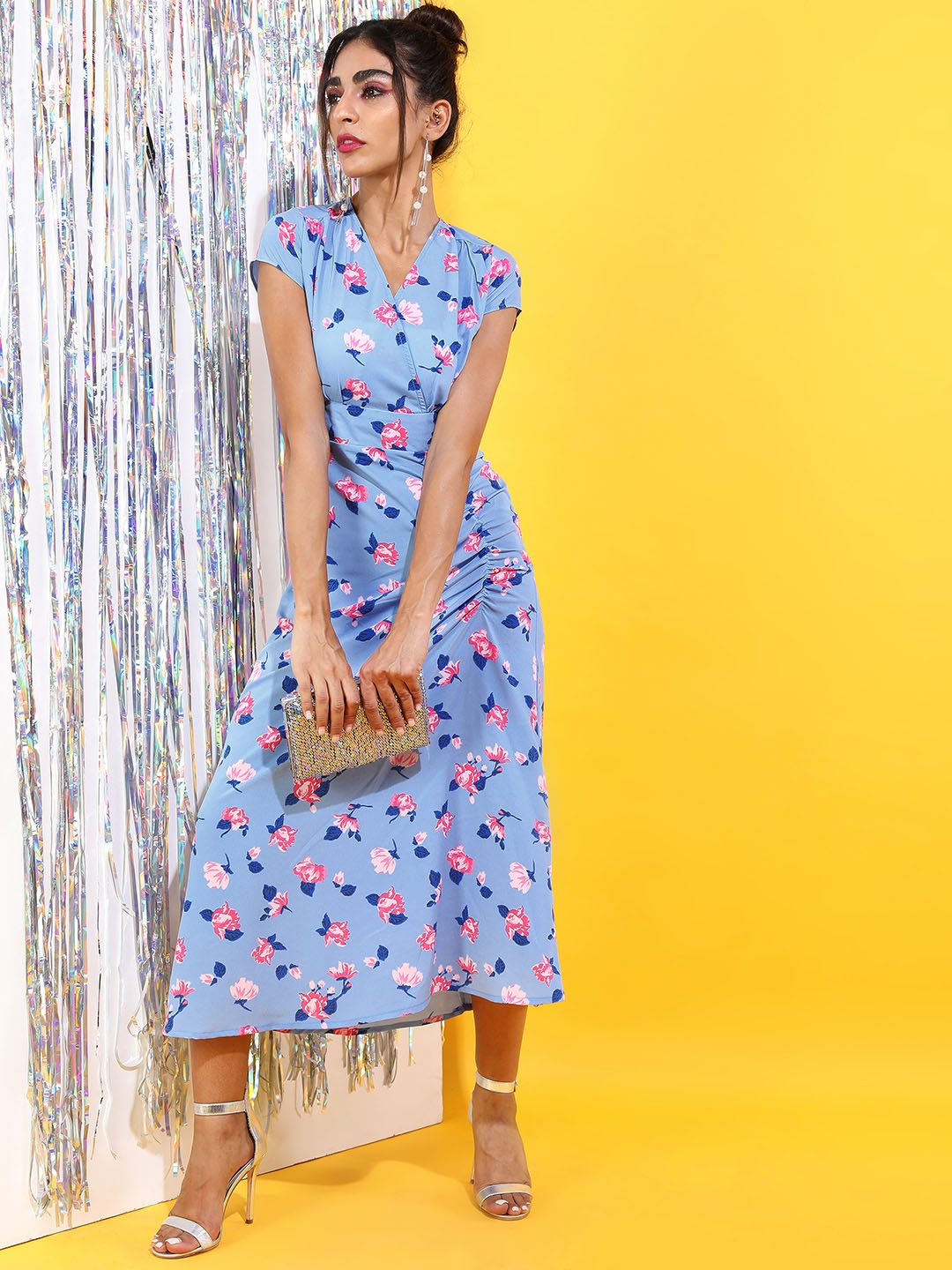 

Tokyo Talkies Blue & Pink Floral A-Line Midi Dress