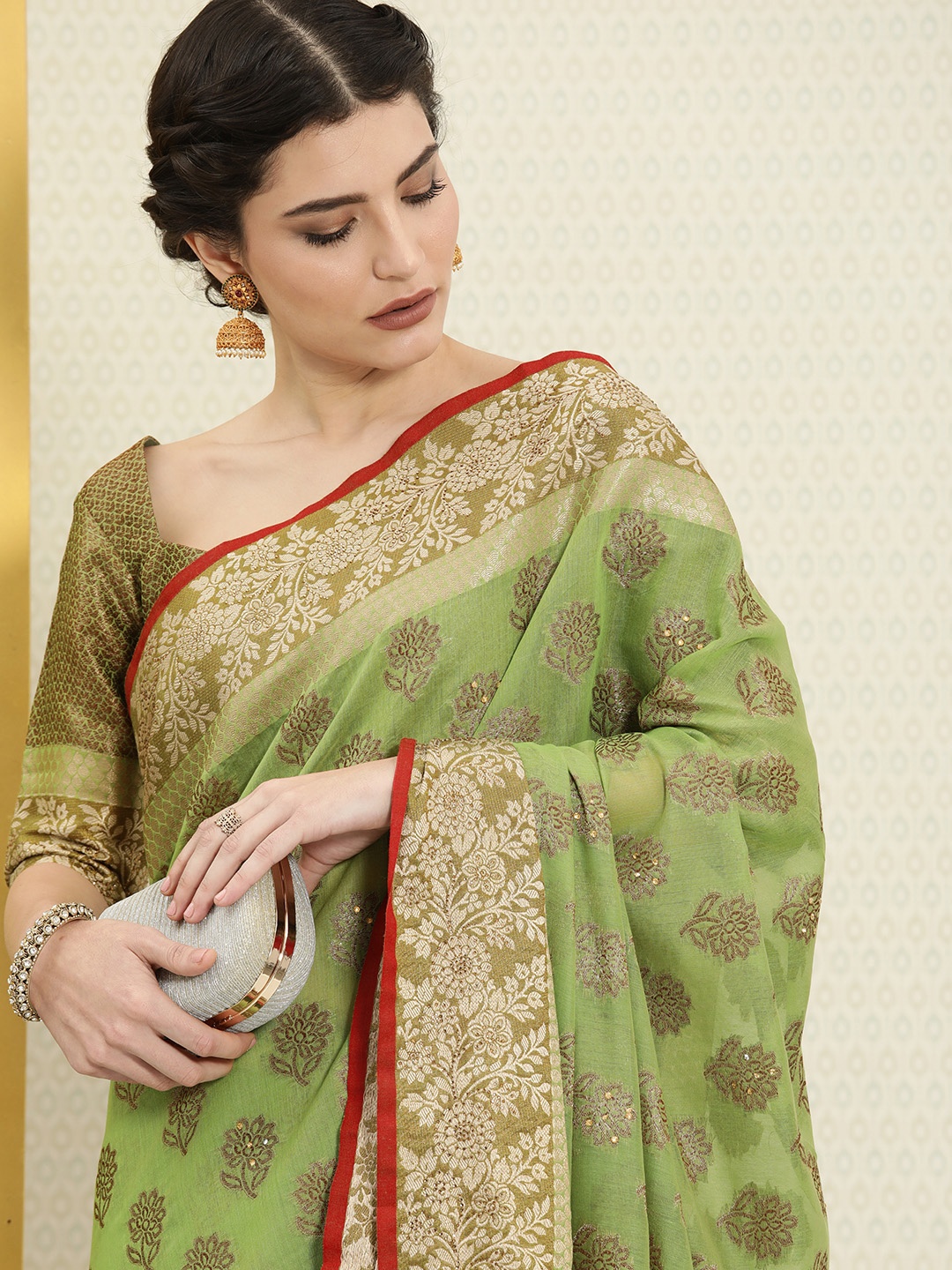 

House of Pataudi Green & Gold-Toned Ethnic Motifs Zari Saree