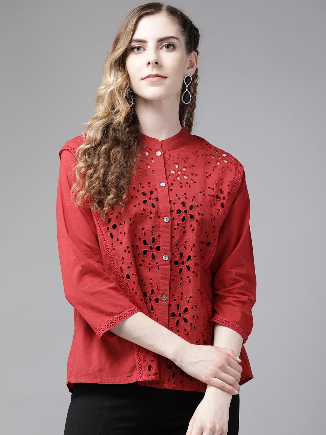 

Ishin Red Mandarin Collar Schiffli Regular Top