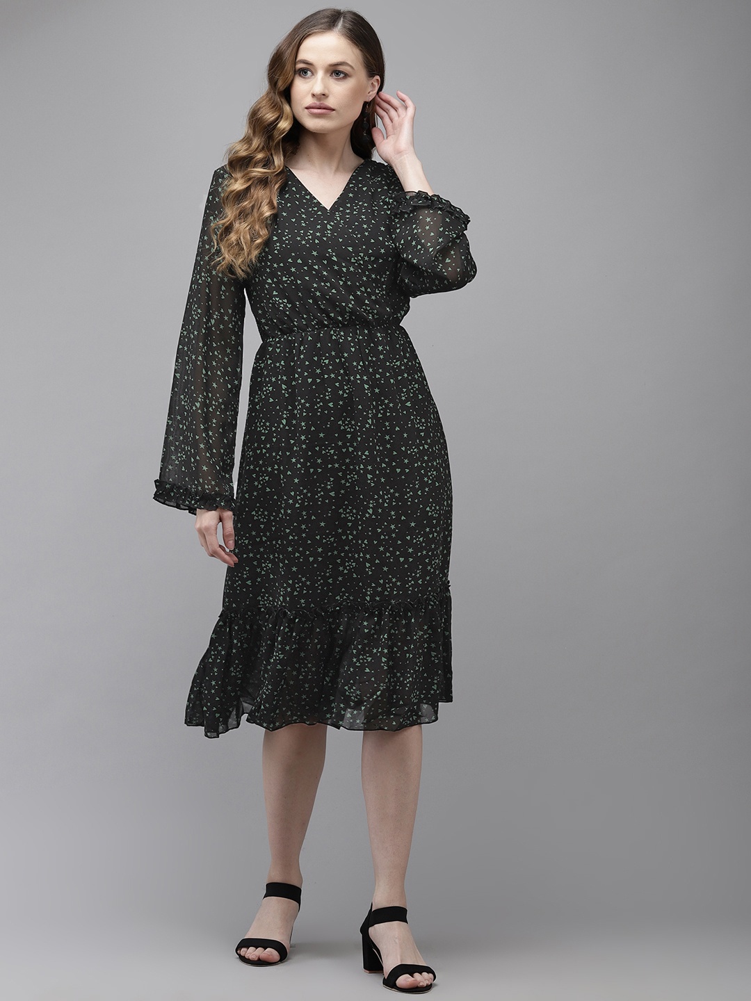 

Ishin Black & Green Georgette Dress