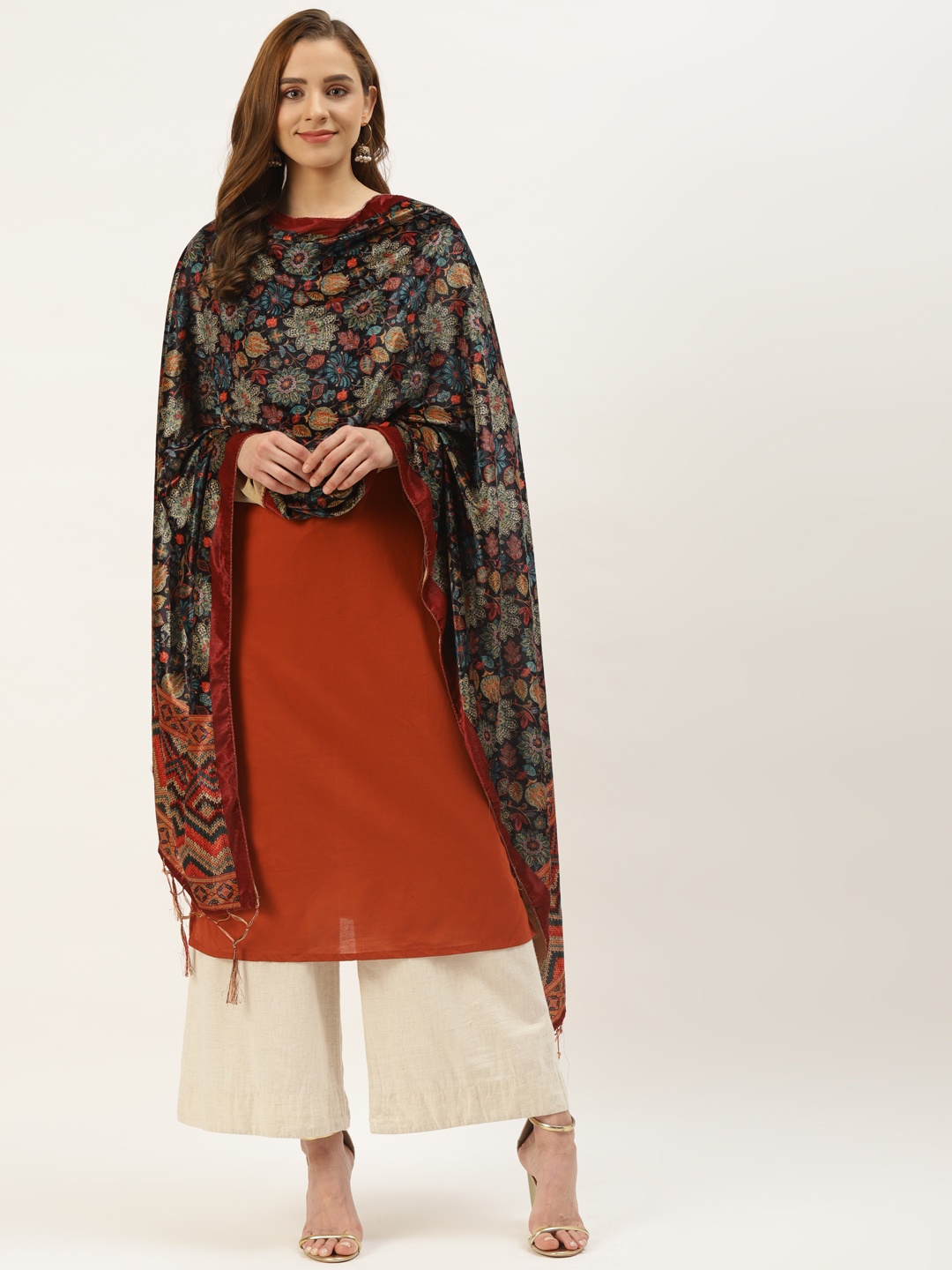 

VAABA Black Floral Woven Design Velvet Dupatta