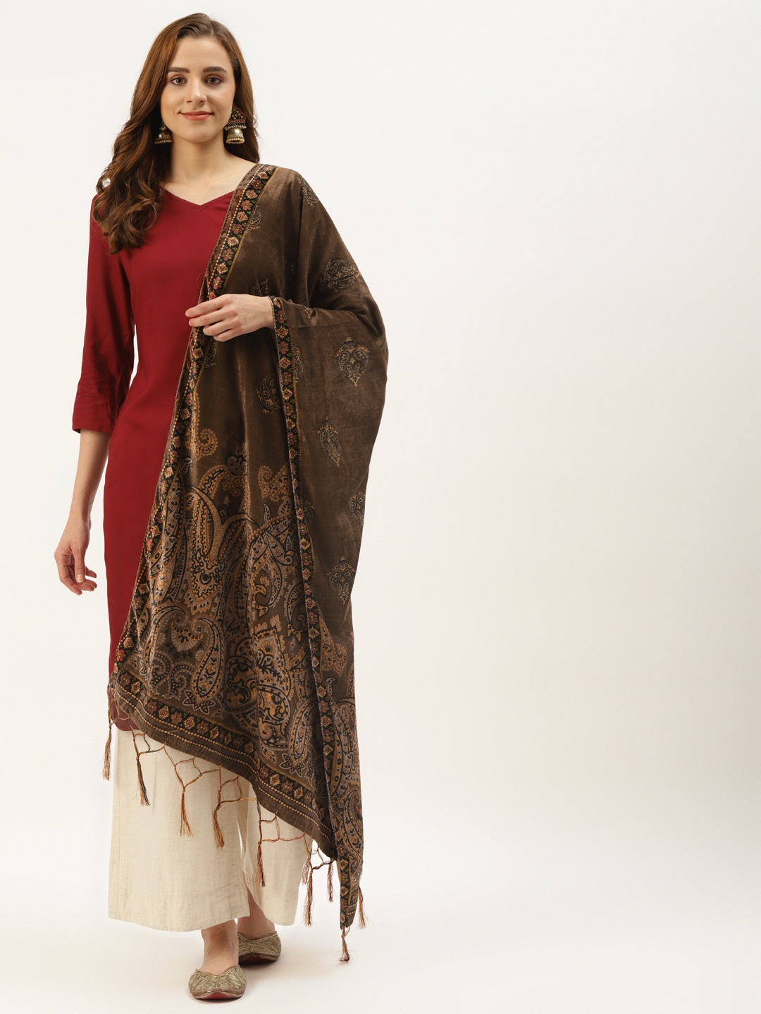 

VAABA Black Ethnic Motifs Printed Velvet Dupatta