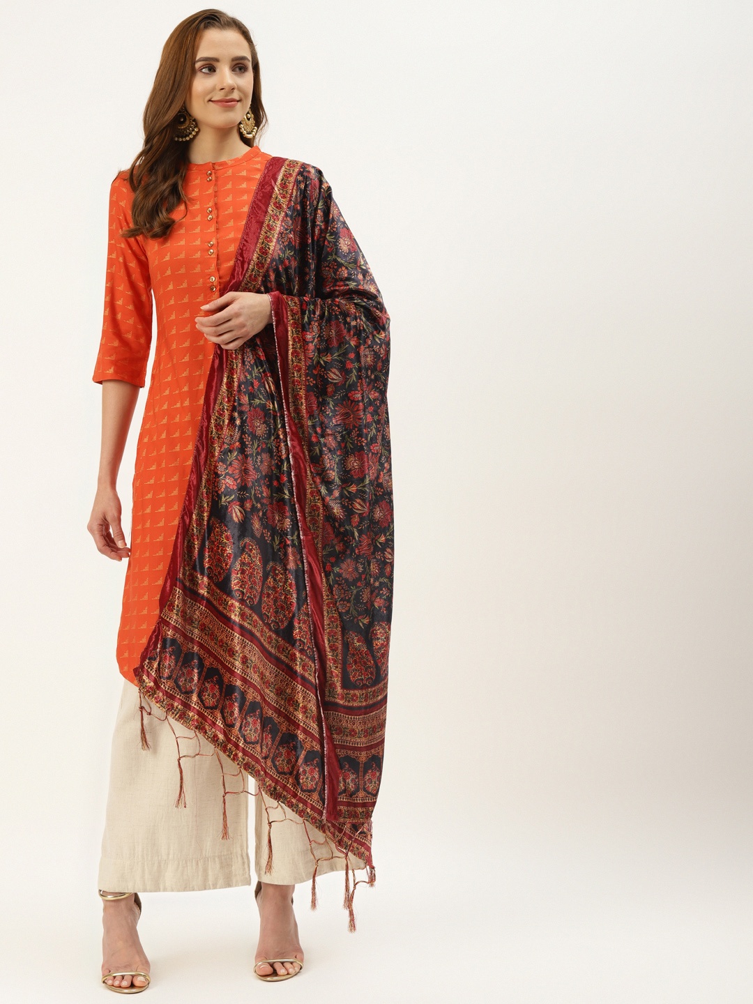 

VAABA Navy Blue & Maroon Floral Printed Velvet Dupatta