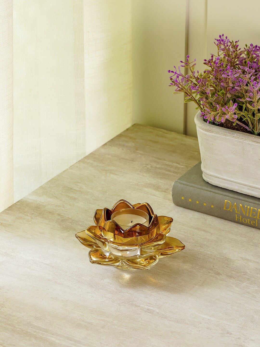 

Pure Home and Living Set Of 4 Gold Solid Glass Lotus Tea Light Holder