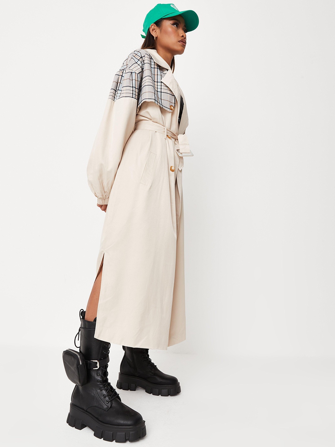 

Missguided Off White Solid Double Breasted Longline Trench Coat with Belt
