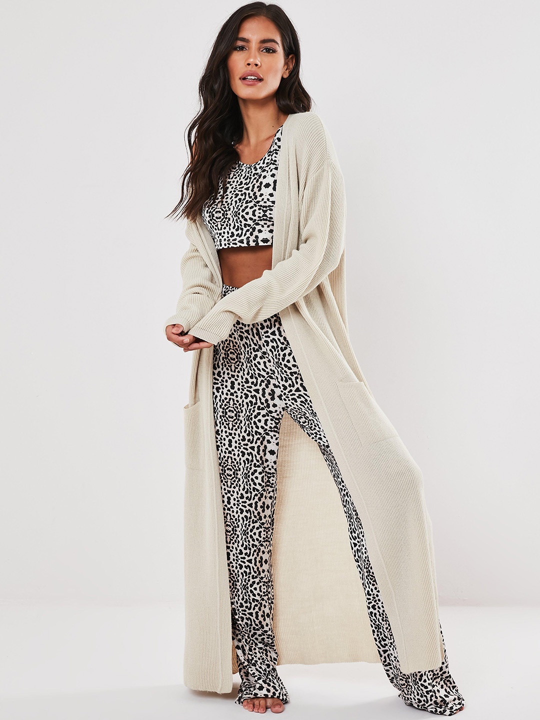 

Missguided Women White & Black Printed Night suit