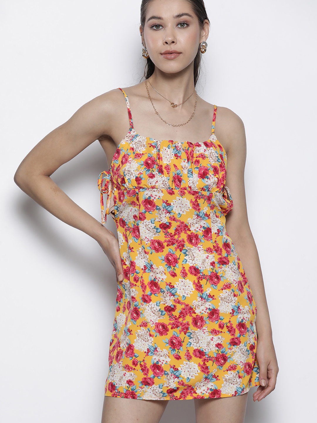 

Missguided Petite Yellow & Pink Floral Print A-Line Mini Dress