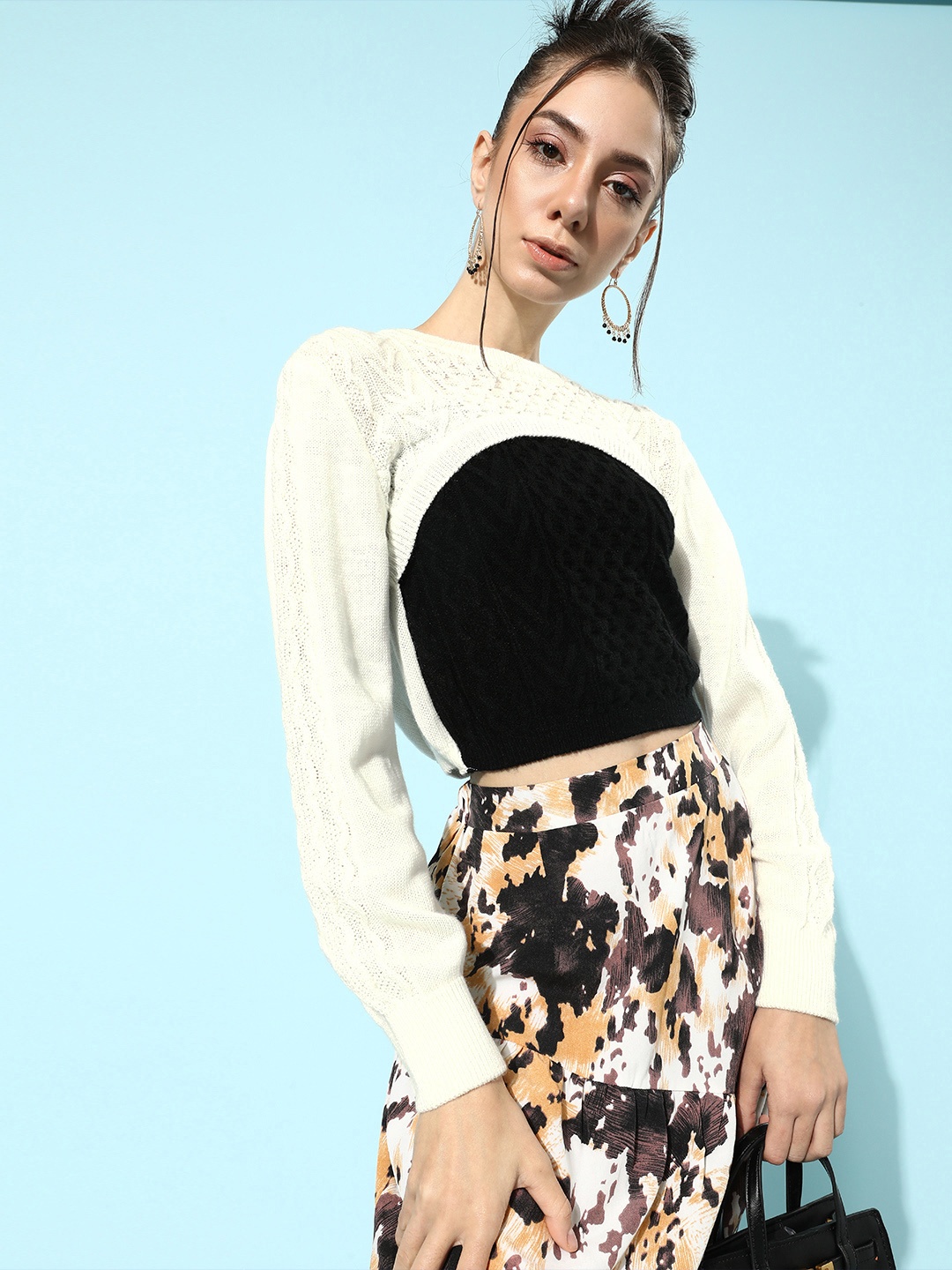

STREET 9 Women White & Black Colourblocked Crop Acrylic Pullover