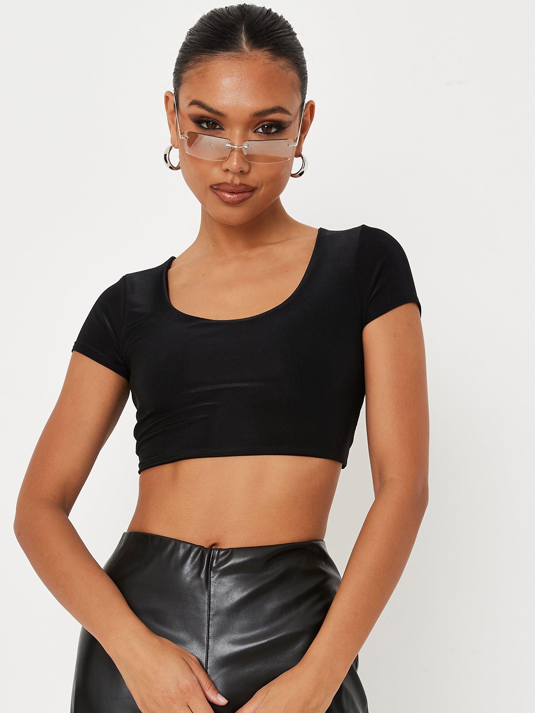 

Missguided Black Solid Styled Back Fitted Crop Top