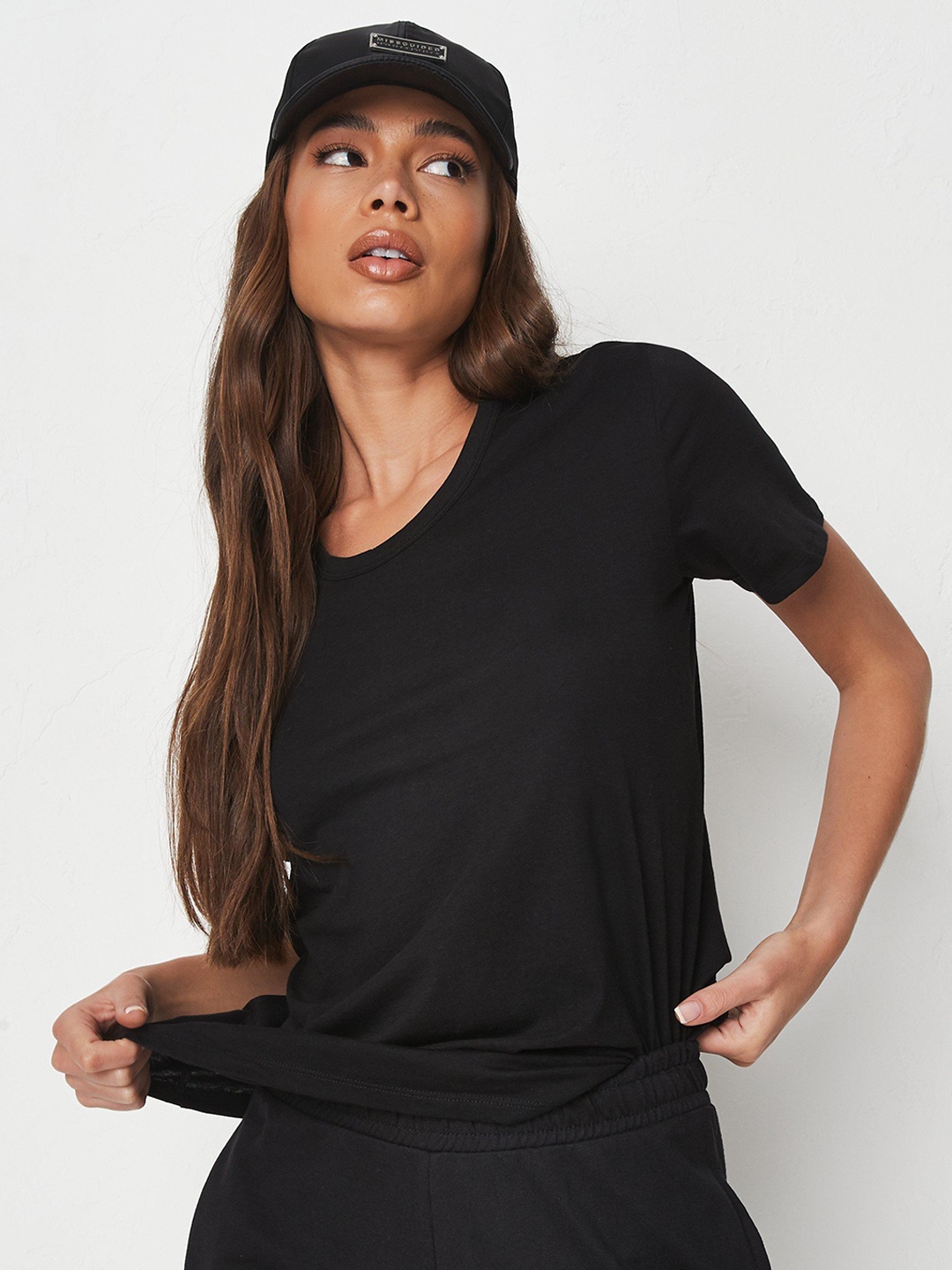 

Missguided Women Black Solid Scoop Neck Regular Sleeves New Basics Pure Cotton T-shirt