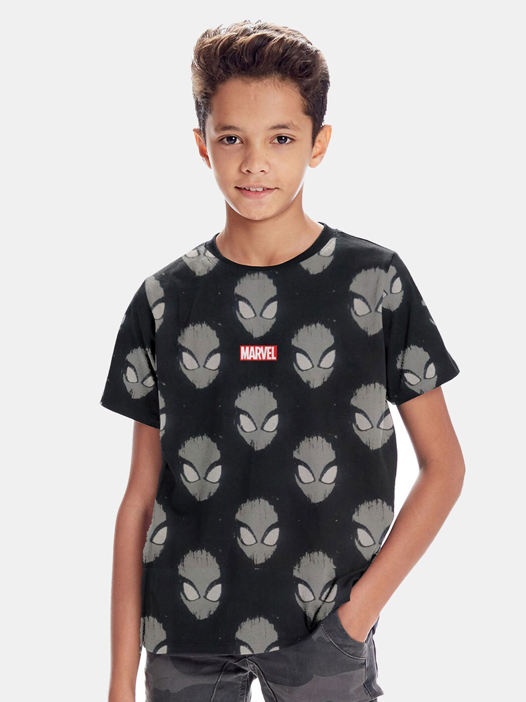

BONKIDS Boys Black Printed Pockets Slim Fit T-shirt