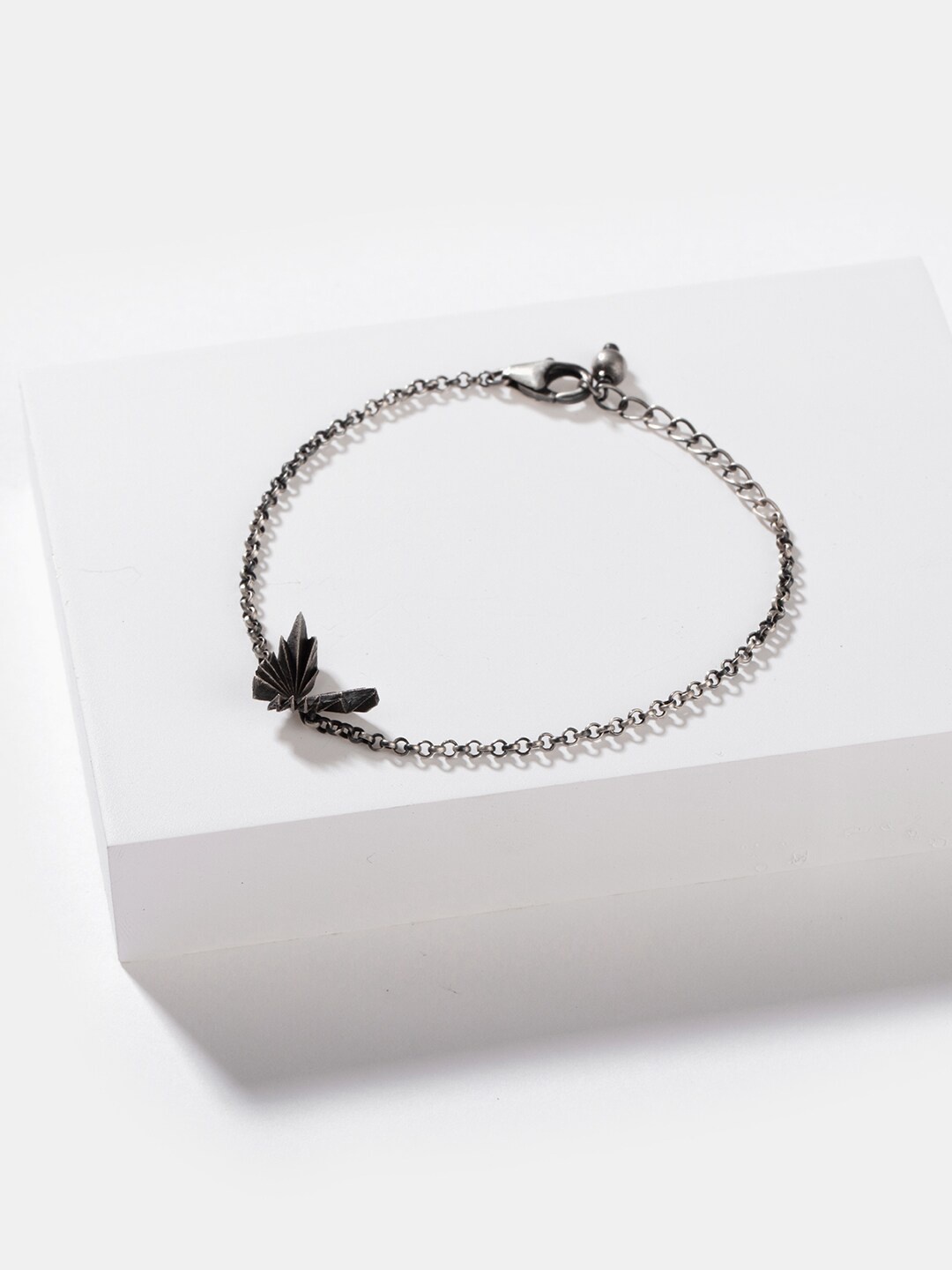 

SHAYA Women Silver-Toned & Green Silver Charm Bracelet