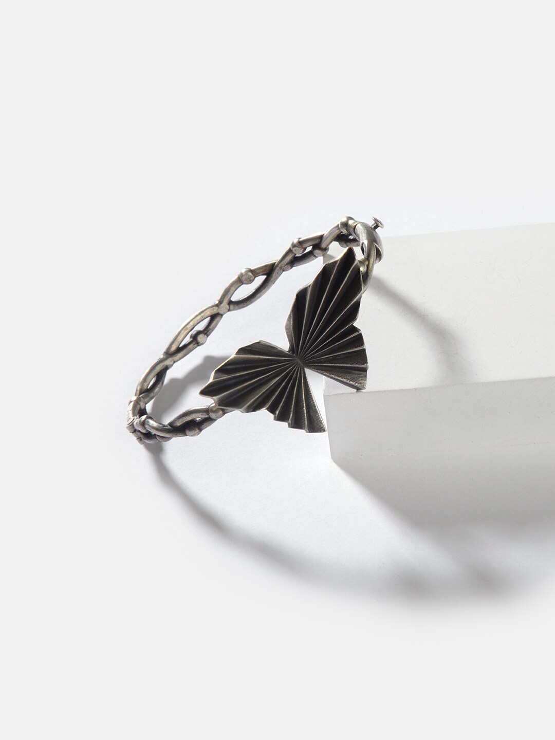 

SHAYA Women Silver-Toned Silver Oxidised Bangle-Style Bracelet